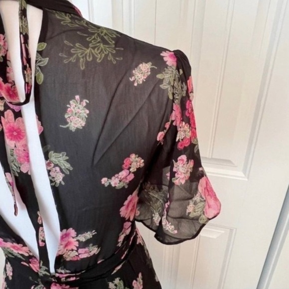 Zara Floral Dress - Picture 4 of 9